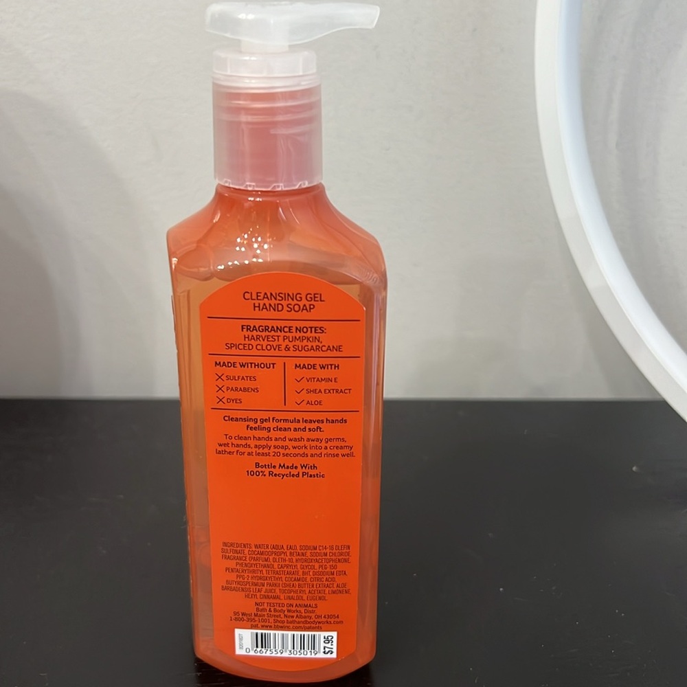 NWT Bath & Body Works SWEET CINNAMON PUMPKIN Cleansing Gel Hand Soap - Picture 2 of 2